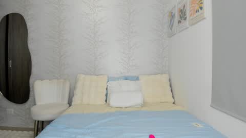 Layla Vanegas online show from January 2025 06:26:01 PM