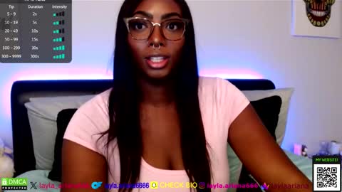 Snapshot of laylaariana chatting on October 2025 02:20:01 AM laylaariana online show from October 2025 02:20:01 AM