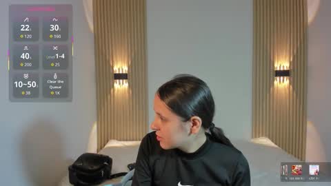 Snapshot of laylaember chatting on February 2026 11:24:01 AM LaylaEmber online show from February 2026 11:24:01 AM