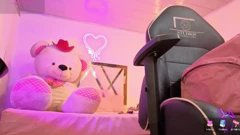 laylafoxy_tay online show from October 2025 03:24:02 AM