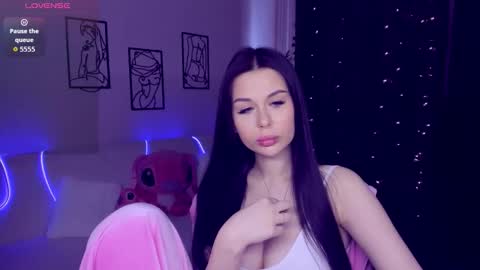 laylagreat online show from September 2025 10:31:01 AM