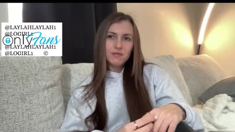 laylahlaylah1 online show from January 2026 06:42:02 PM