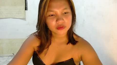 Snapshot of laylanimfa chatting on May 2026 02:34:01 PM Nimfa online show from May 2026 02:34:01 PM