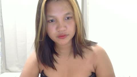 Snapshot of laylanimfa chatting on May 2026 12:14:02 PM Nimfa online show from May 2026 12:14:02 PM