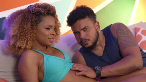 Favn  Viva Richard  Camilla online show from September 2025 09:27:02 PM