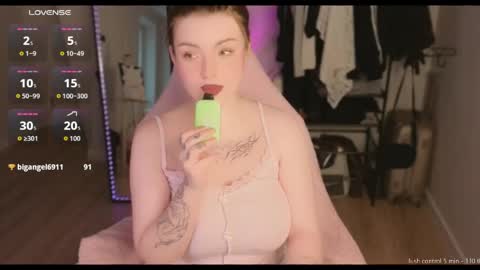 lazy girl Lizzy online show from May 2026 03:07:01 PM