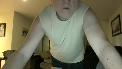 lazypete1231 online show from April 2026 07:42:01 AM