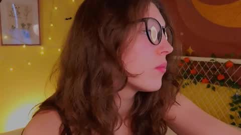 Lea online show from October 2025 04:24:02 PM