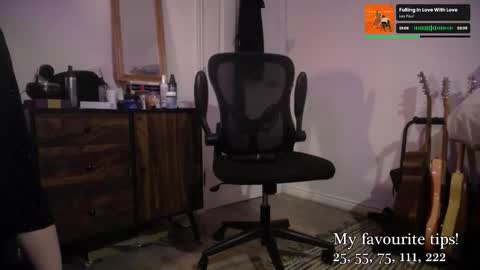 Snapshot of leah_lust_ chatting on November 2025 06:40:02 PM leah_lust_ online show from November 2025 06:40:02 PM