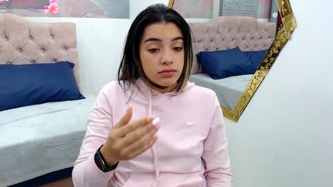 Leah online show from January 2025 03:37:01 PM