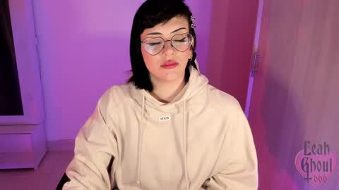 Snapshot of leahghoul666 chatting on February 2025 02:55:01 AM Leah Independent Model OF leahghoul666 online show from February 2025 02:55:01 AM