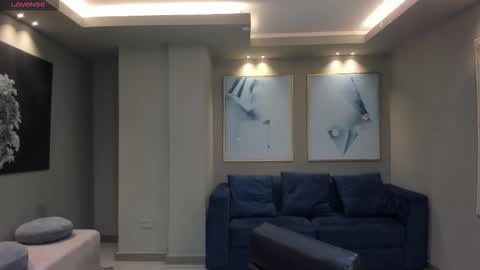 leahnovac online show from September 2025 11:10:01 AM