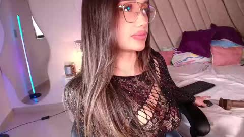 Instagram Leahprada  online show from February 2025 11:21:02 PM