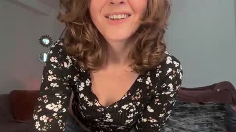 Leah Sparkles online show from April 2026 01:49:01 PM