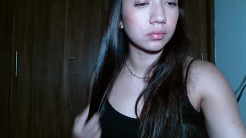 Snapshot of leanaalhub chatting on December 2024 06:10:01 AM leanaalhub online show from December 2024 06:10:01 AM