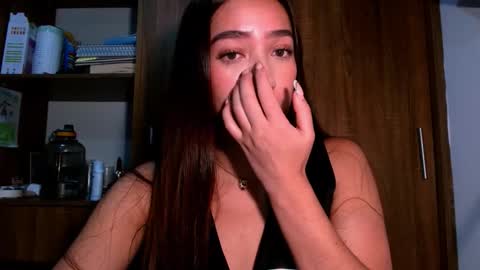 Snapshot of leanaalhub chatting on December 2025 03:03:01 AM leanaalhub online show from December 2025 03:03:01 AM