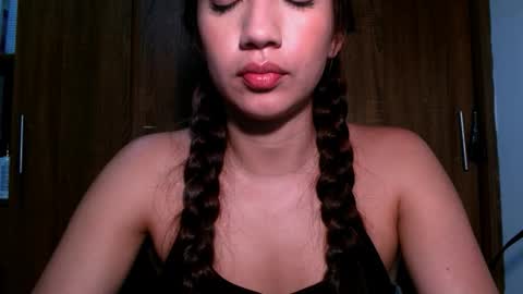 Snapshot of leanaalhub chatting on December 2025 01:14:01 AM leanaalhub online show from December 2025 01:14:01 AM