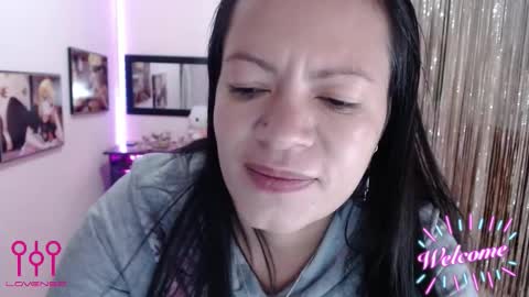 Leandra online show from September 2025 12:40:01 PM