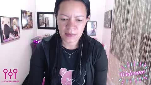 Leandra online show from September 2025 12:41:02 PM