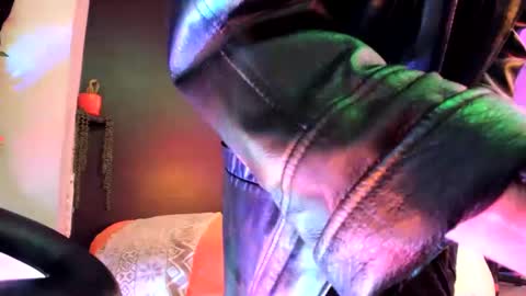 leatherdude69 online show from February 2025 02:14:01 AM