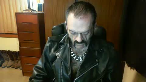 leathergreaser online show from January 2025 06:09:02 PM