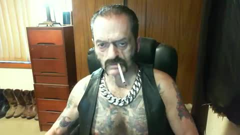leathergreaser online show from January 2025 07:08:01 PM