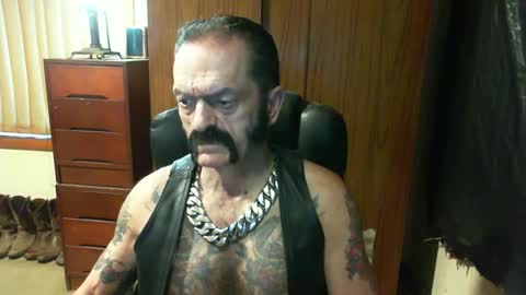 leathergreaser online show from January 2025 07:31:02 PM