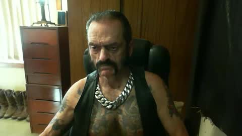 leathergreaser online show from January 2025 06:10:01 AM