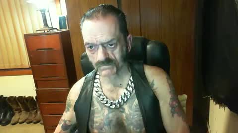 leathergreaser online show from February 2025 07:05:02 PM