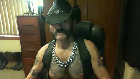 leathergreaser online show from September 2025 09:58:02 PM