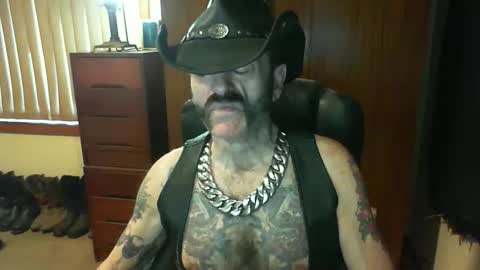 leathergreaser online show from November 2025 07:14:02 PM