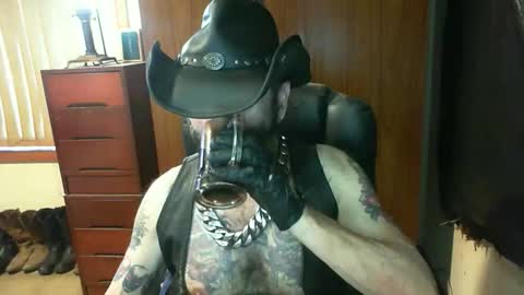 leathergreaser online show from January 2026 07:52:02 PM