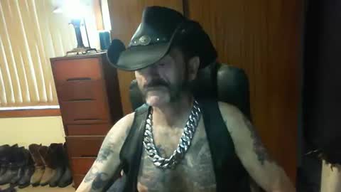 leathergreaser online show from March 2026 10:04:01 PM