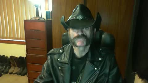leathergreaser online show from April 2026 11:14:01 PM