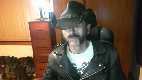 Snapshot of leathergreaser chatting on May 2026 07:54:02 PM leathergreaser online show from May 2026 07:54:02 PM