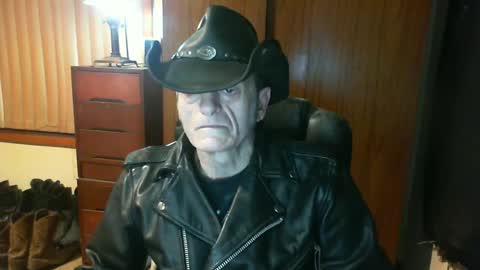 leathergreaser online show from July 2026 08:04:01 PM