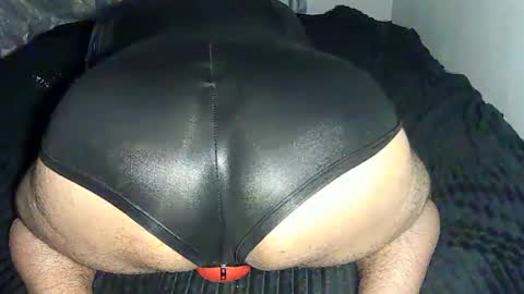 Snapshot of leatherman31 chatting on November 2025 02:16:01 PM leatherman31 online show from November 2025 02:16:01 PM