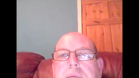 Snapshot of leatherpants68 chatting on October 2025 09:04:02 PM leatherpants68 online show from October 2025 09:04:02 PM