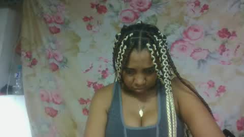 Snapshot of leatiana chatting on April 2026 01:19:02 AM leatiana online show from April 2026 01:19:02 AM