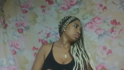 Snapshot of leatiana chatting on April 2026 05:52:02 PM leatiana online show from April 2026 05:52:02 PM