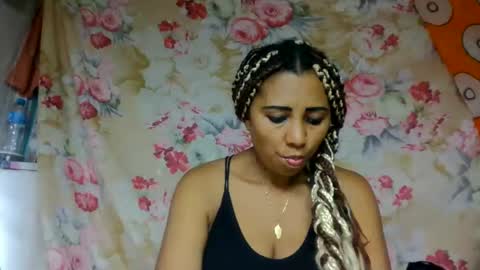 Snapshot of leatiana chatting on May 2026 02:12:01 PM leatiana online show from May 2026 02:12:01 PM