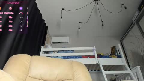 Snapshot of lecherous_wife chatting on May 2026 07:09:02 PM Anna online show from May 2026 07:09:02 PM