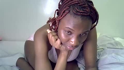 Snapshot of lee_shaz chatting on April 2026 05:25:01 AM lee baby online show from April 2026 05:25:01 AM