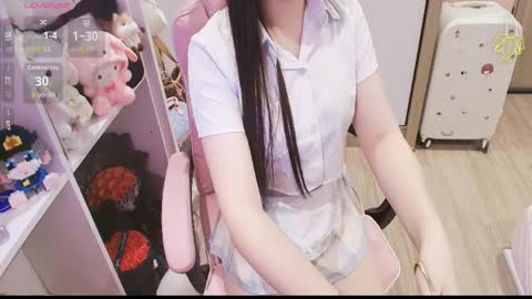 Snapshot of lee_smile chatting on April 2026 11:21:01 AM Lee online show from April 2026 11:21:01 AM