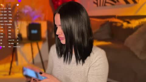 Amelie online show from April 2026 01:23:01 PM