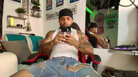 leenar_key online show from November 2025 03:14:02 PM