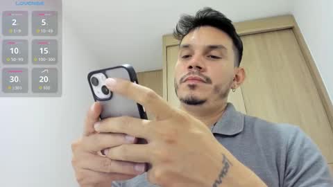 Alejandro online show from October 2025 10:14:02 AM