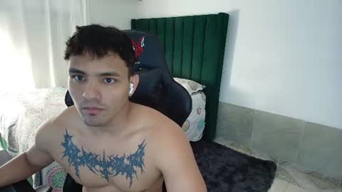 Snapshot of lei_77 chatting on July 2026 10:02:02 PM Lei online show from July 2026 10:02:02 PM