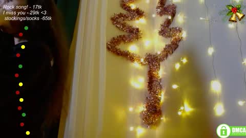 hey Im Leia and I love rock  online show from December 2025 08:16:02 PM