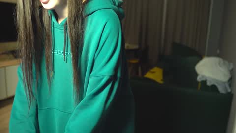 Snapshot of leila_4ever chatting on December 2024 02:06:02 PM Leila online show from December 2024 02:06:02 PM